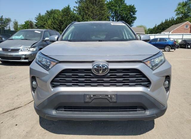 
								2019 Toyota Rav4 full									