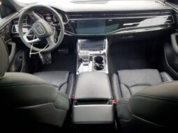 
										2025 Audi Q8 full									