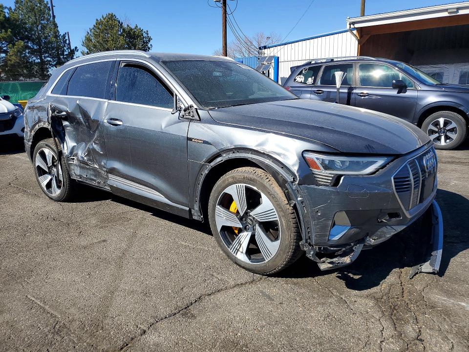2019 Audi E-tron