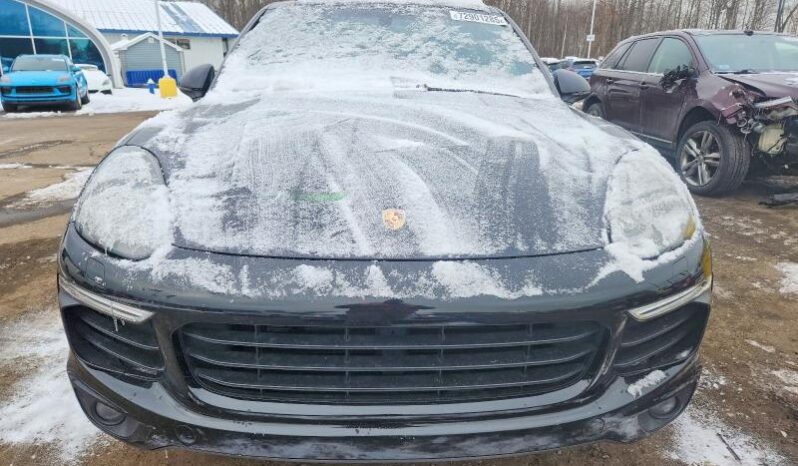 
								2018 Porsche Cayenne full									