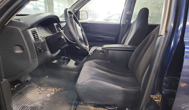 
								2004 Dodge Dakota full									