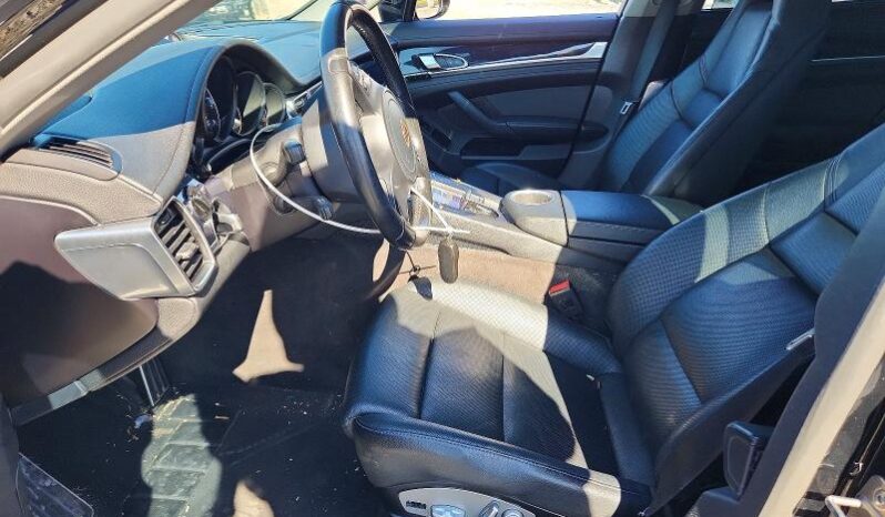 
								2016 Porsche Panamera full									