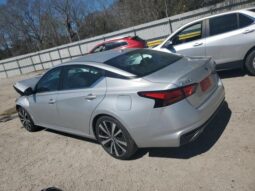 
										2019 Nissan Altima sr full									