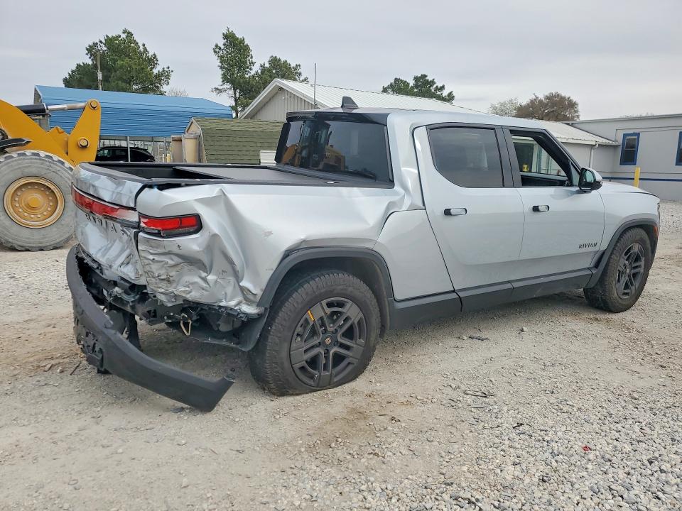 2025 Rivian R1t