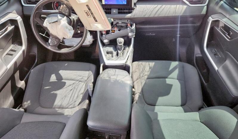 
								2023 Toyota Rav4 full									