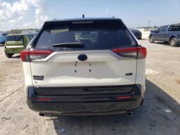 
										2022 Toyota Rav4 full									