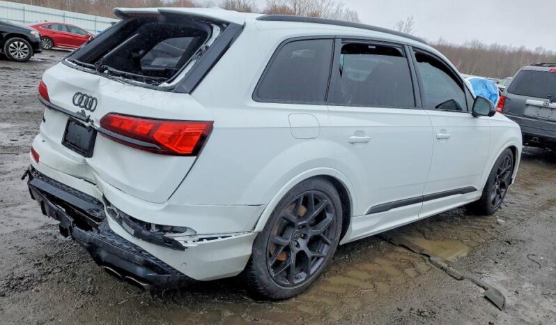 
								2025 Audi Sq7 full									