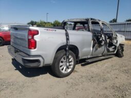 
										2022 Chevrolet Silverado full									