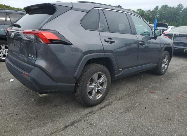 
								2022 Toyota Rav4 full									