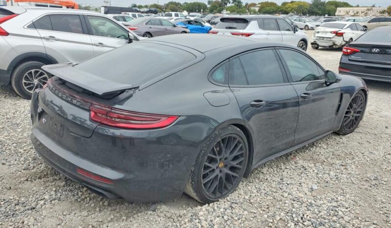 
								2017 Porsche Panamera full									