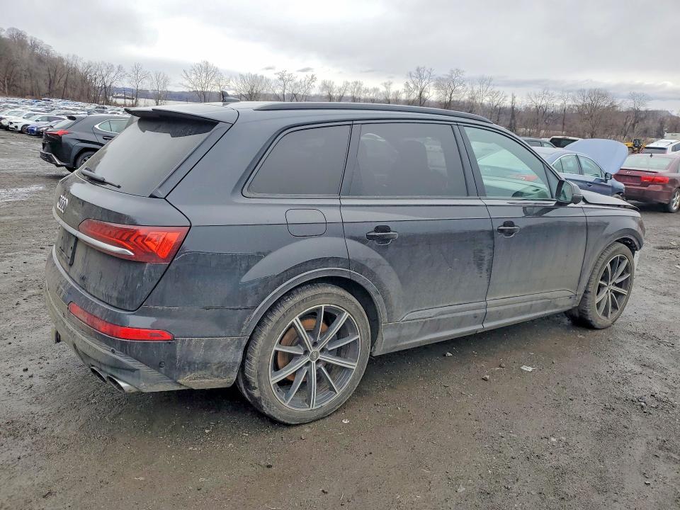 2021 Audi Sq7