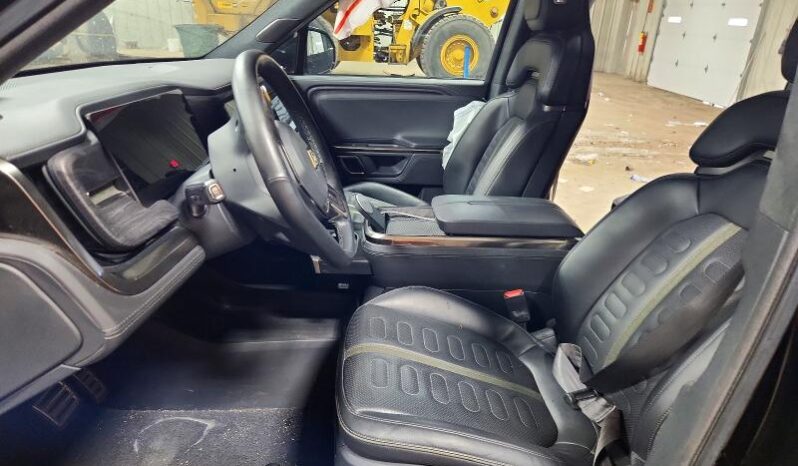 
								2022 Rivian R1s full									