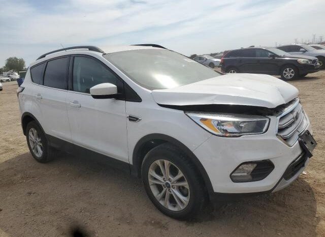 
								2018 Ford Escape se full									