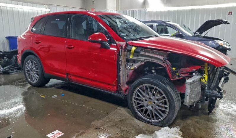 
								2018 Porsche Cayenne full									