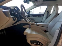 
										2018 Porsche Panamera full									