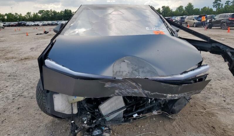 
								2024 Tesla Cybertruck full									
