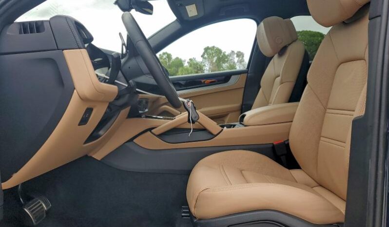 
								2026 Porsche Cayenne full									