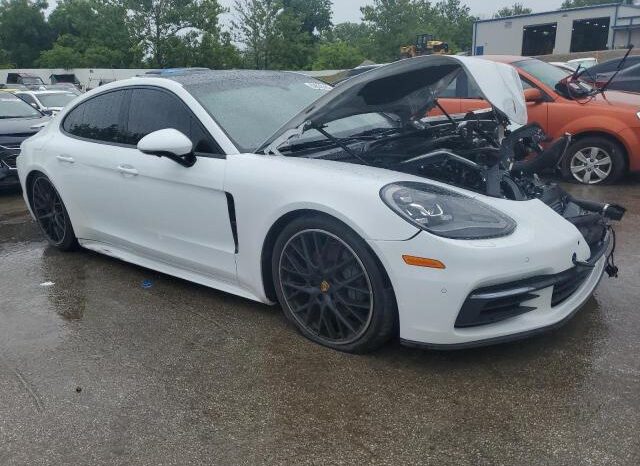 
								2017 Porsche Panamera full									