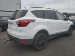 
										2019 Ford Escape se full									