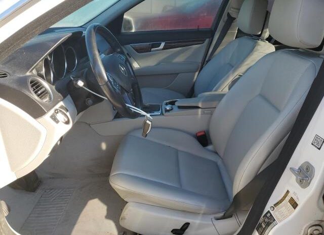 
								2013 Mercedes-benz C 300 4mat full									