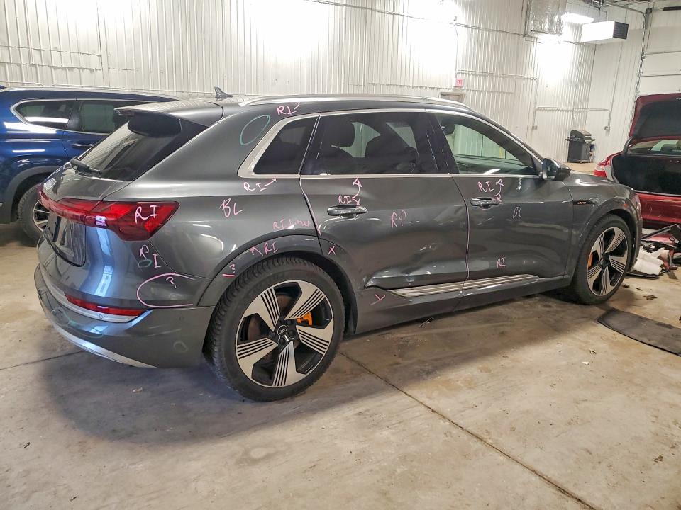 2019 Audi E-tron