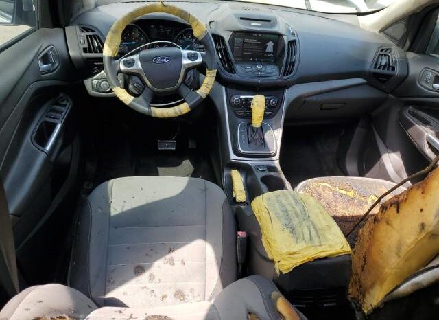 
								2013 Ford Escape se full									