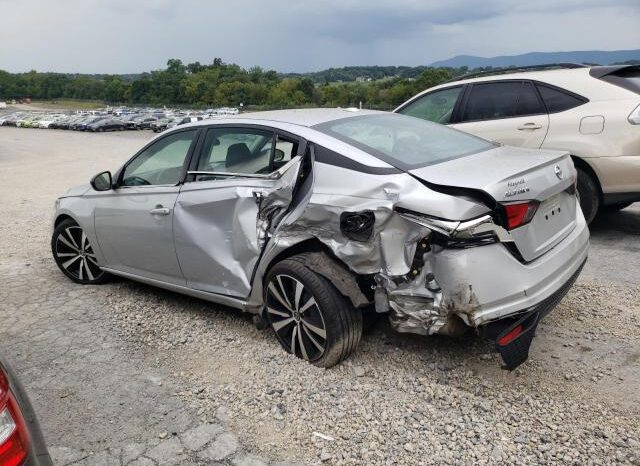 
								2022 Nissan Altima sr full									