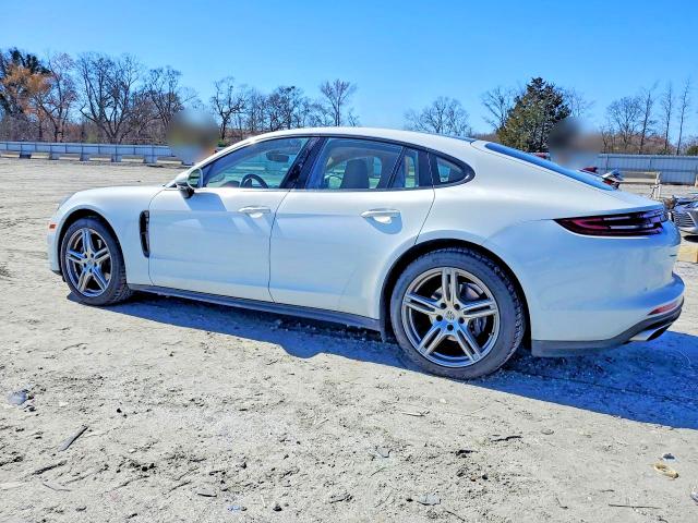 2017 Porsche Panamera