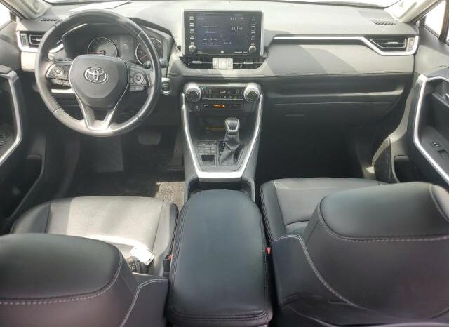 
								2019 Toyota Rav4 full									