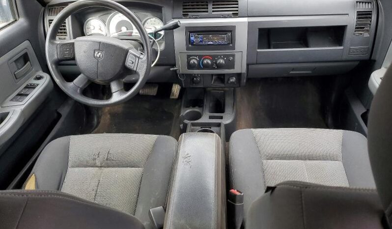 
								2008 Dodge Dakota full									
