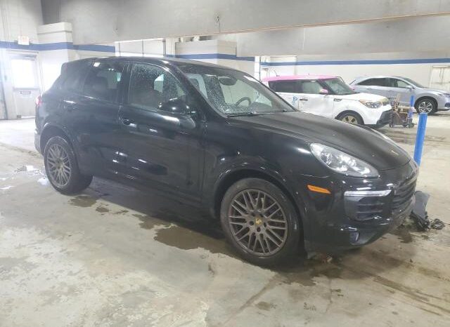 
								2017 Porsche Cayenne full									