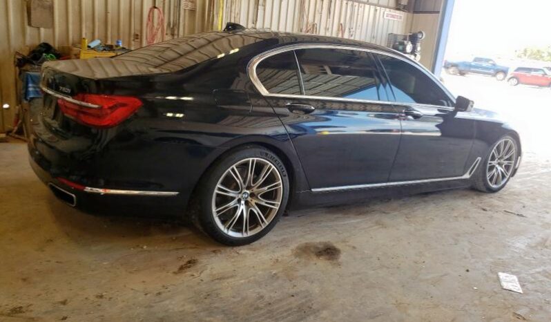 
								2017 BMW 7 series full									