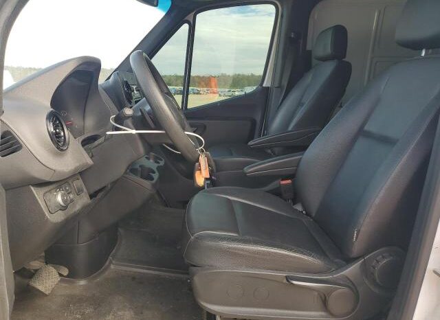 
								2020 Mercedes-benz Sprinter full									