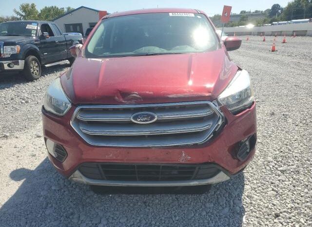
								2017 Ford Escape se full									
