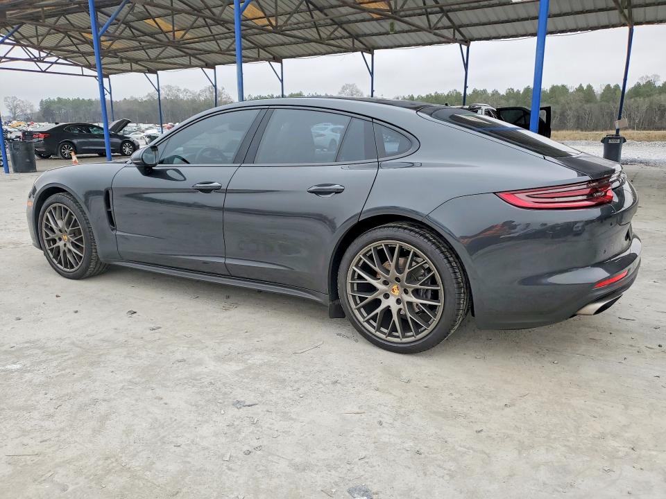 2017 Porsche Panamera