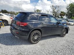 
										2022 Mercedes-benz Glc 300 full									