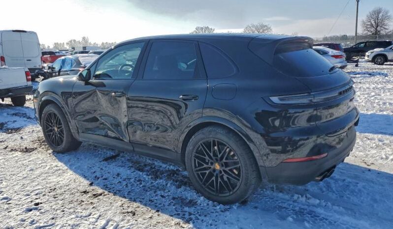 
								2025 Porsche Cayenne full									