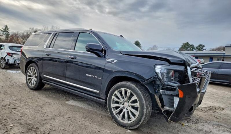 
								2022 Gmc Yukon full									