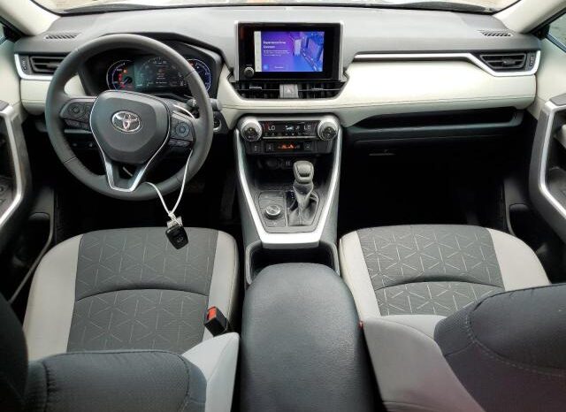 
								2024 Toyota Rav4 full									