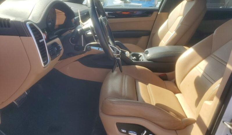
								2019 Porsche Cayenne full									