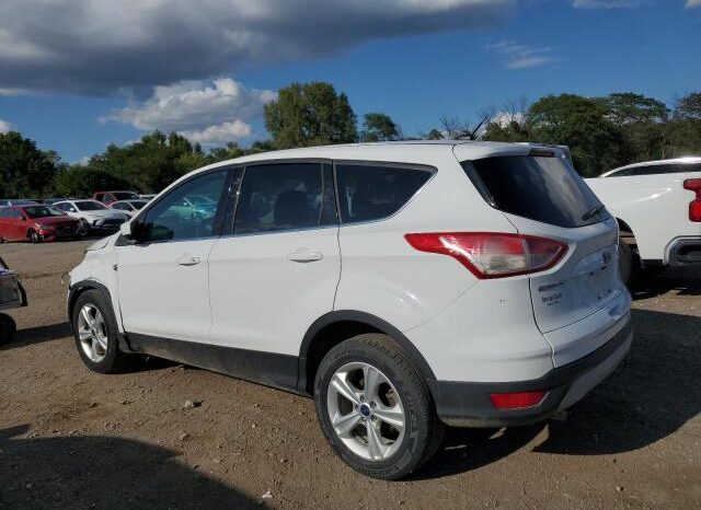 
								2015 Ford Escape se full									