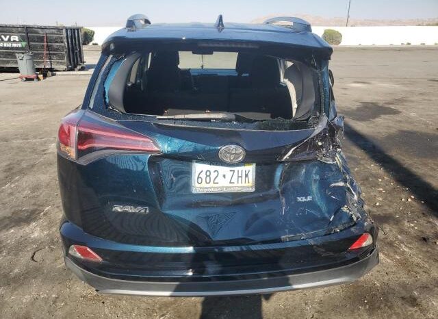 
								2018 Toyota Rav4 full									