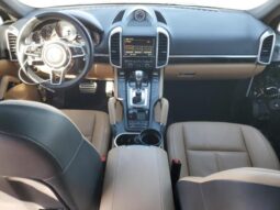 
										2015 Porsche Cayenne full									
