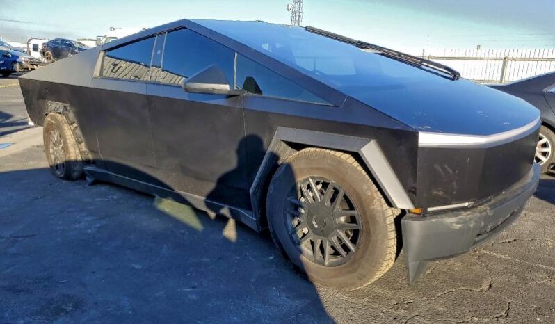 
								2025 Tesla Cybertruck full									