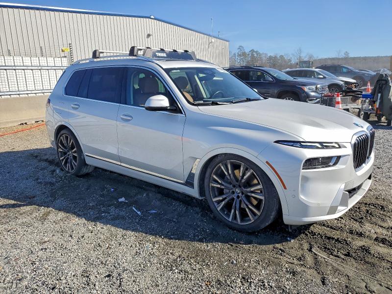 2023 BMW X7