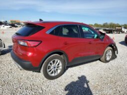 
										2022 Ford Escape se full									