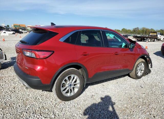 
								2022 Ford Escape se full									