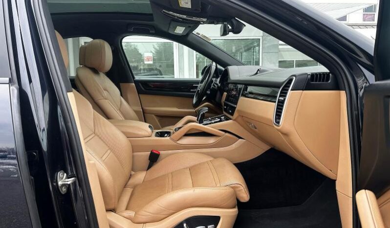 
								2020 Porsche Cayenne full									