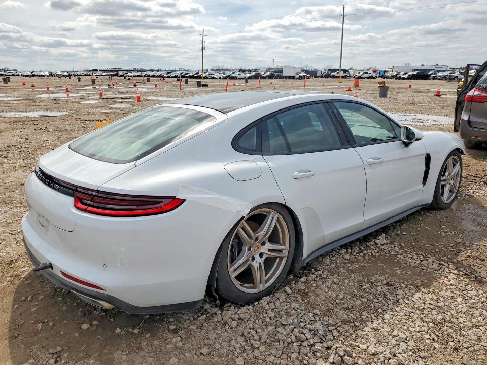 2018 Porsche Panamera
