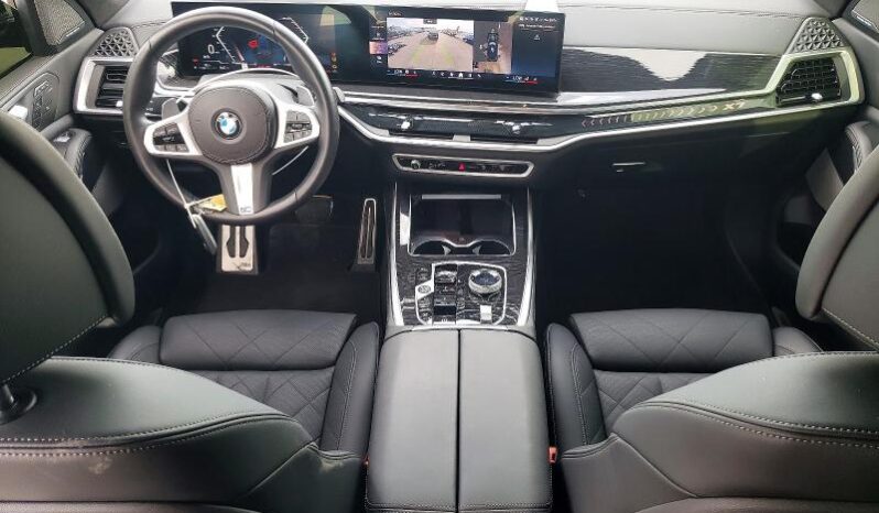 
								2024 BMW X7 full									